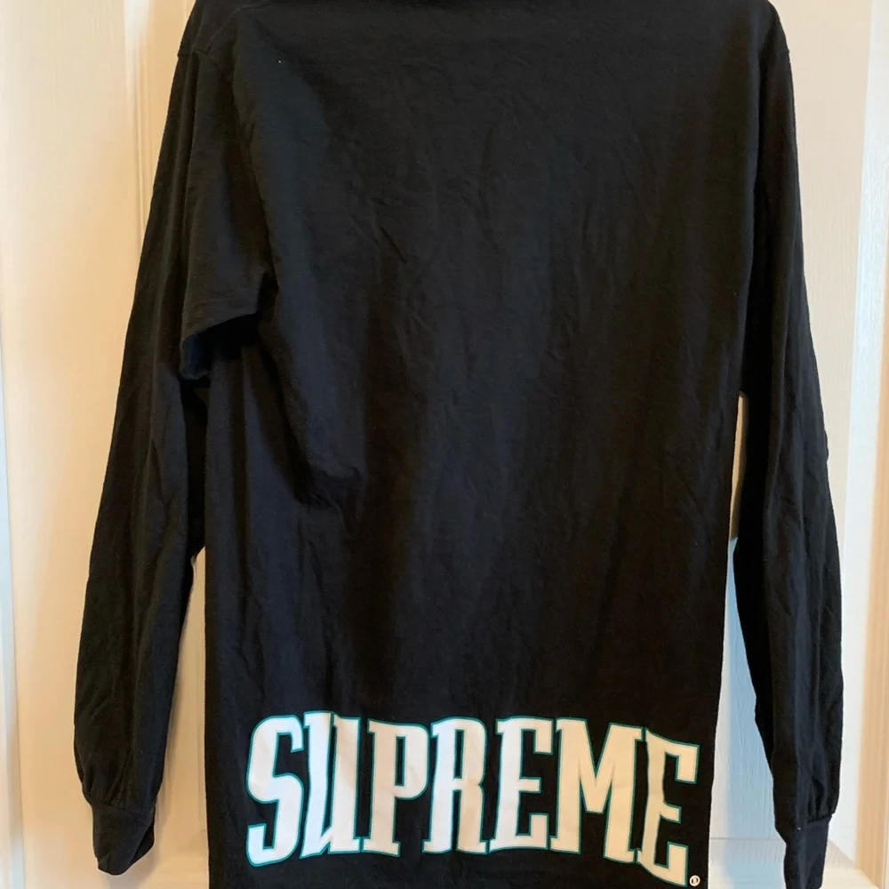 Supreme Long Sleeve T Shirt Size Medium - Picture 3 of 3